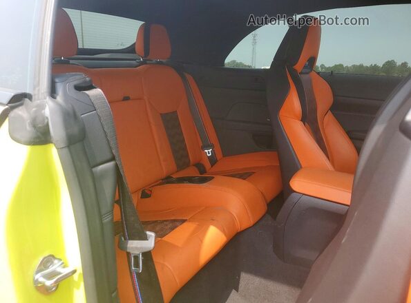 WBS33BA02PCL12269 2023 BMW M4 Green Widok tylnych siedzeń