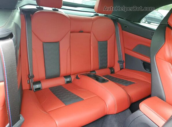 WBS33BA03RCP04695 2024 BMW M4 Черный Вид задних сидений