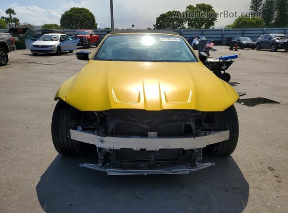 WBS33BA08RCR82377 2024 BMW M4 Yellow Front view