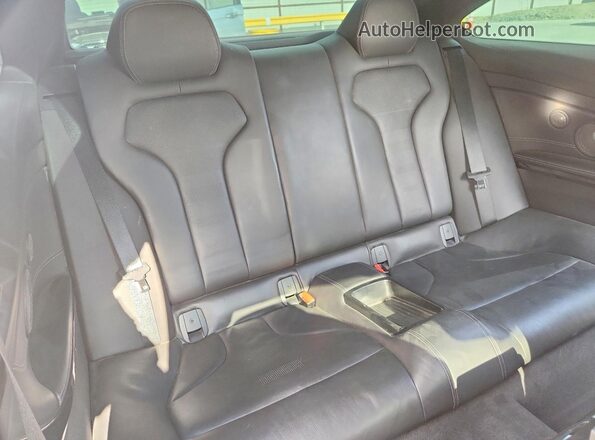 WBS3R9C58GK338414 2016 BMW M4 Black Հետևի նստատեղերի տեսք