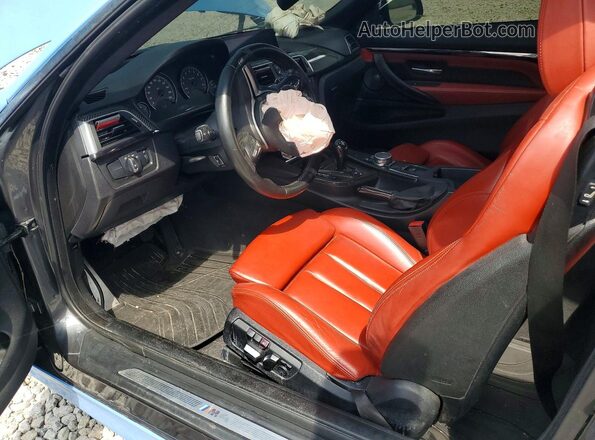 WBS3U9C55HP970922 2017 BMW M4 Blue Вид салону спереду