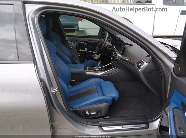 WBS43AY00PFR18060 2023 BMW M3 Серый Вид салона спереди