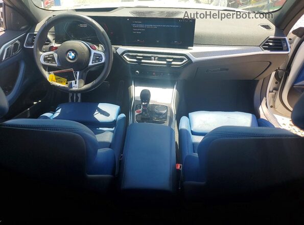 WBS43AZ02RCP51042 2024 BMW M4 White Vista del salpicadero