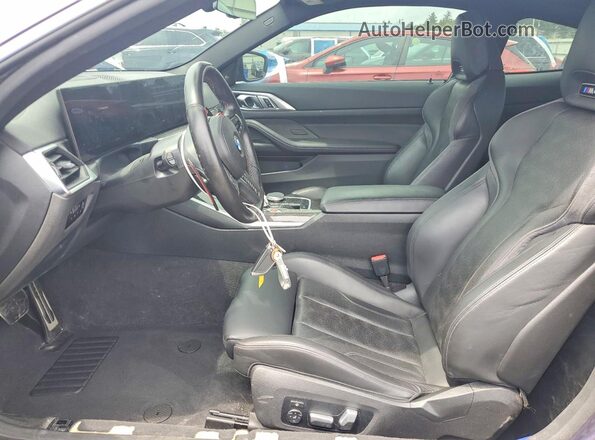 WBS43AZ0XRCP62340 2024 BMW M4 Purple Widok wnętrza z przodu