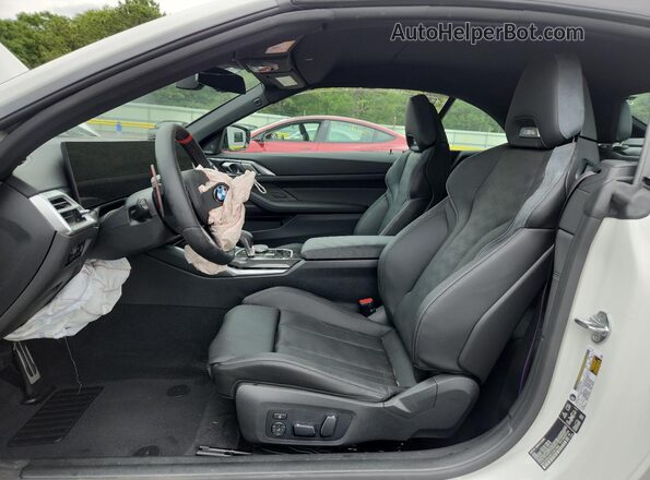 WBS43BA06VCX91684 2027 BMW M4 Белый 