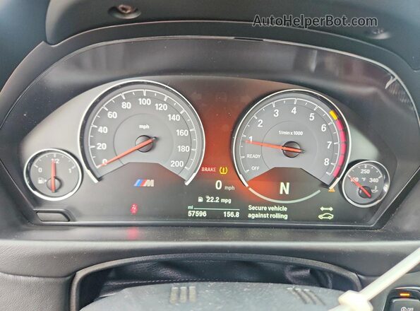 WBS4Z9C58JED22128 2018 BMW M4 Gray Vista del cuadro de instrumentos