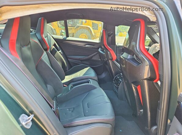 WBS73CH03NCK24583 2022 BMW M5 Зеленый Вид задних сидений