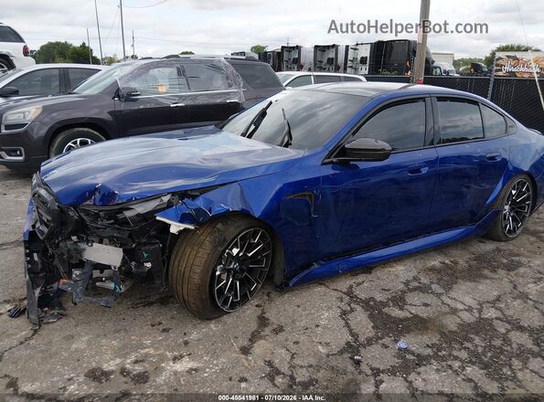 WBS83FK06SCT09928 2025 BMW M5 Blue Widok z przodu