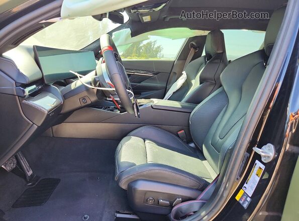 WBS83GV09TCX03202 2026 BMW M5 Green Front interior view