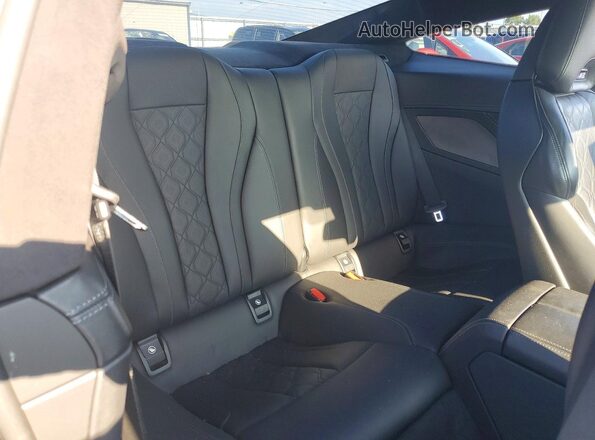 WBSAE0C04LCD54510 2020 BMW M8 Gray Widok tylnych siedzeń