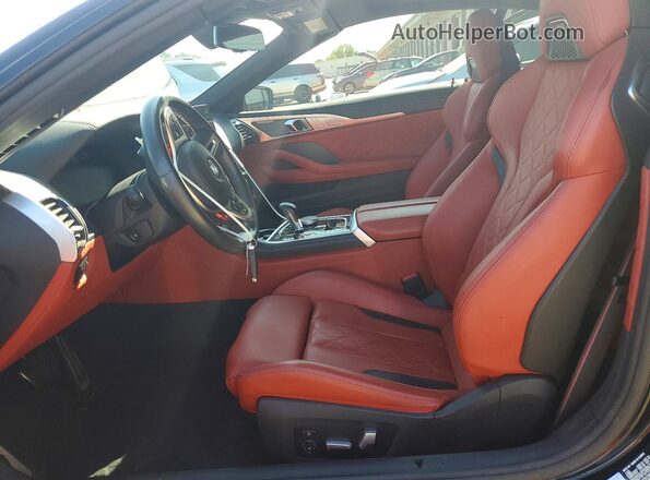 WBSDZ0C06RCR10856 2024 BMW M8 Black Vista interior delantera