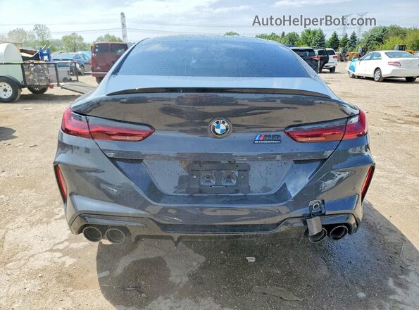 WBSGV0C01NCH35275 2022 BMW M8 Gray Widok z tyłu