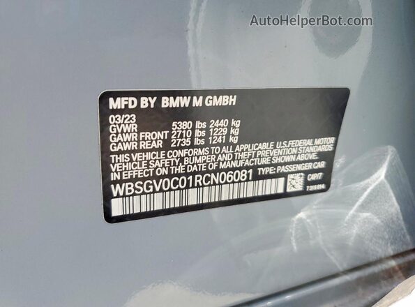 WBSGV0C01RCN06081 2024 BMW M8 Gray ძრავის განყოფილების ხედი