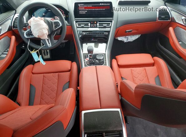 WBSGV0C05SCW14242 2025 BMW M8 Gray Вид панелі приладів