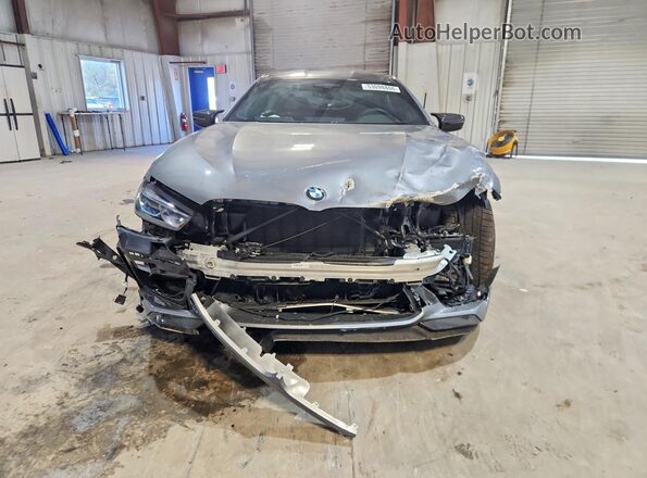 WBSGV0C05SCW14242 2025 BMW M8 Gray Вид спереду