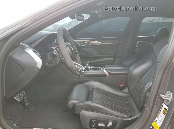 WBSGV0C07PCK80559 2023 BMW M8 Черный Вид салона спереди