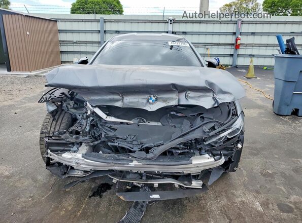 WBSGV0C07SCV33680 2025 BMW M8 Silver Widok z przodu