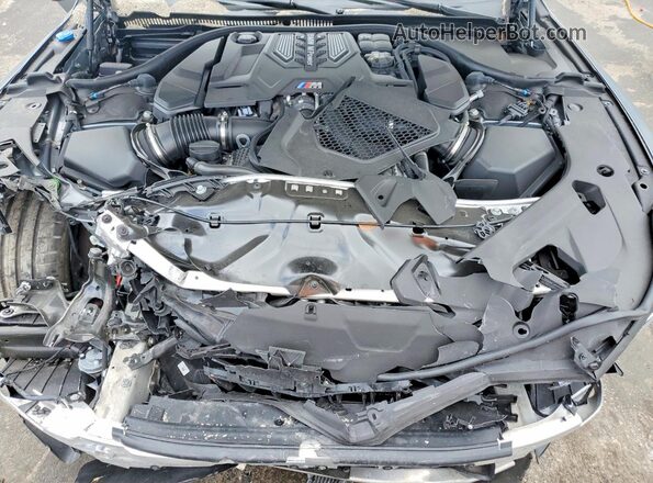 WBSGV0C07SCV33680 2025 BMW M8 Silver Widok wnętrza z tyłu
