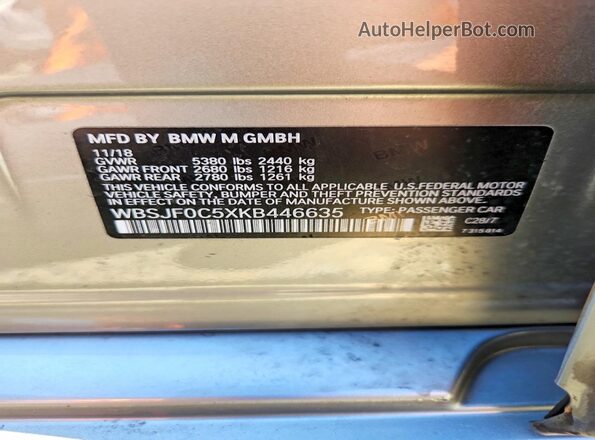 WBSJF0C5XKB446635 2019 BMW M5 Gray ძრავის განყოფილების ხედი