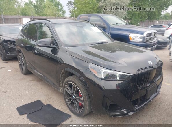 WBX13EF08T5606236 2026 BMW X1 Black Rear interior view