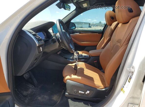 WBX47DP07PN246652 2023 BMW X3 White Widok wnętrza z przodu