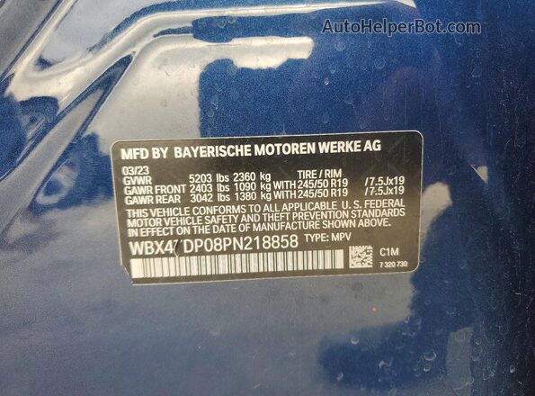 WBX47DP08PN218858 2023 BMW X3 Blue Widok naklejki z numerem VIN