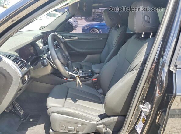 WBX47DP08RN302486 2024 BMW X3 Black Widok wnętrza z przodu