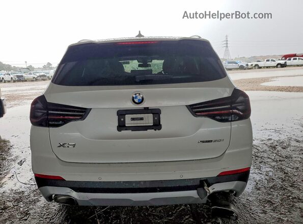 WBX47DP09RN290106 2024 BMW X3 White Rear view