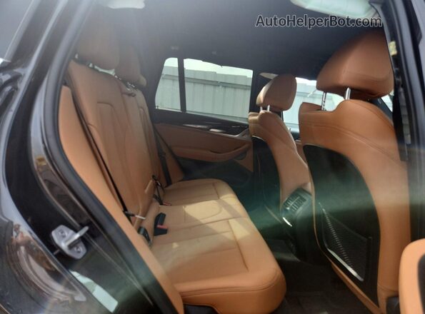 WBX57DP03PN211353 2023 BMW X3 Gray Widok wnętrza z tyłu