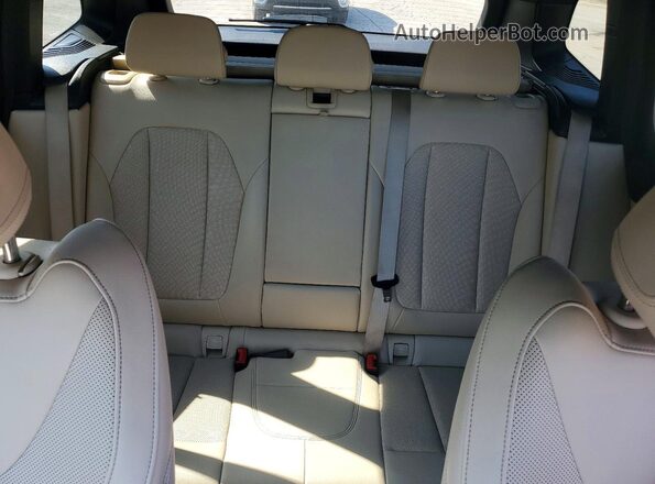 WBX57DP06NN172917 2022 BMW X3 Black Rear seats view