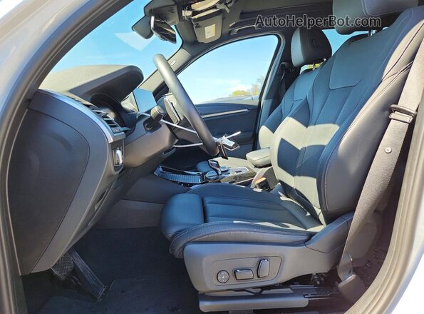WBX57DP06RN309621 2024 BMW X3 White Вид салону спереду