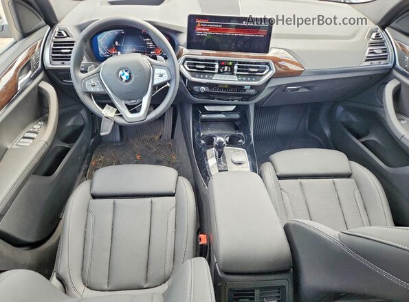 WBX57DP09RN297142 2024 BMW X3 Gray წინა პანელის ხედი