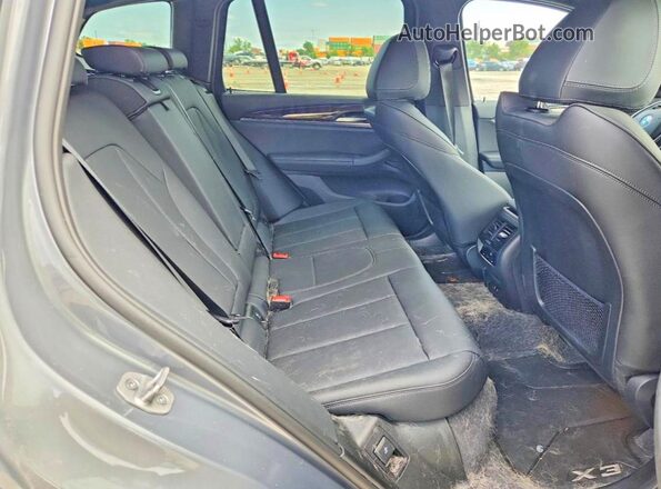 WBX57DP09RN297142 2024 BMW X3 Gray უკანა სალონის ხედი