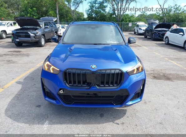 WBX73EF00S5091273 2025 BMW X1 Blue უკანა სალონის ხედი