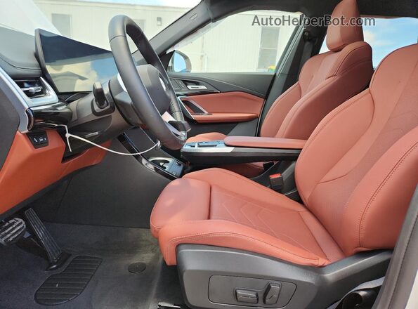 WBX73EF00T5620416 2026 BMW X1 White 