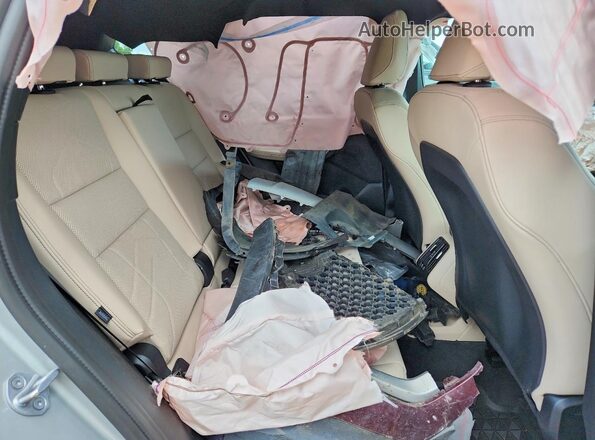 WBX73EF01S5034287 2025 BMW X1 Серебряный Вид задней части салона