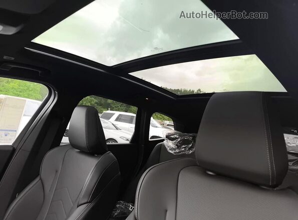 WBX73EF01T5481669 2026 BMW X1 Silver Вид задніх сидінь