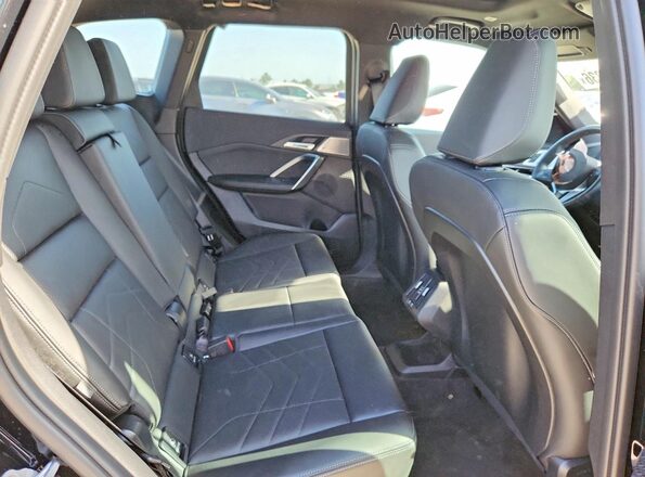 WBX73EF02S5316048 2025 BMW X1 Black Vista de los asientos traseros