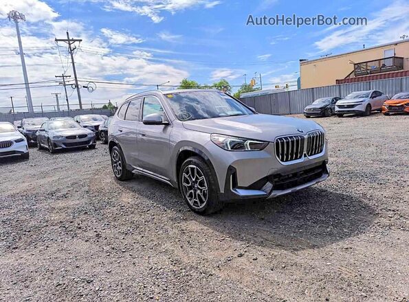WBX73EF02T5541412 2026 BMW X1 Gray Trasero derecho