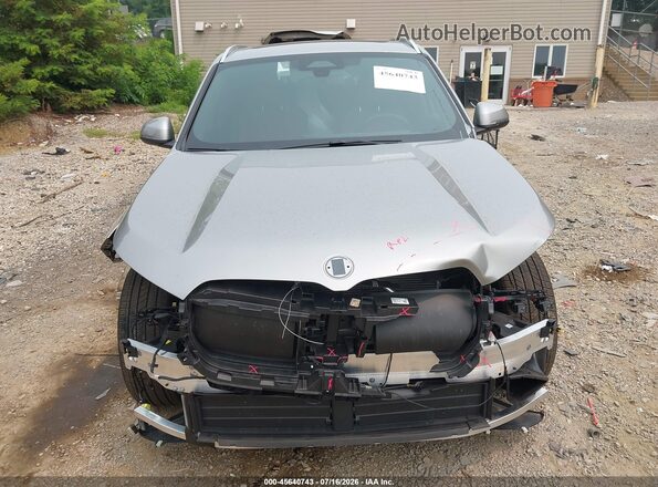 WBX73EF03T5667116 2026 BMW X1 Silver Դիմացի տեսք