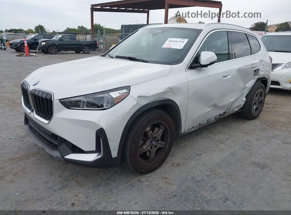 WBX73EF04P5W14737 2023 BMW X1 White Przód lewy