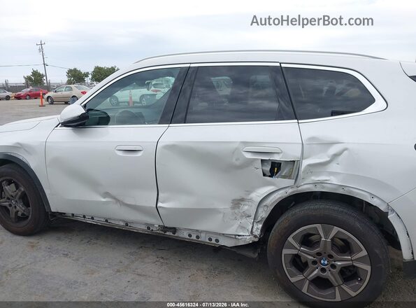 WBX73EF04P5W14737 2023 BMW X1 White Widok wnętrza 360 stopni