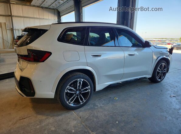WBX73EF05P5X61794 2023 BMW X1 White უკანა მარჯვენა