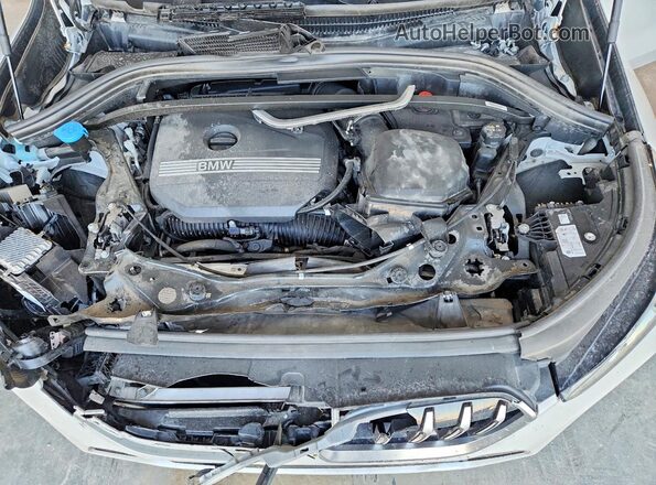 WBX73EF05P5X61794 2023 BMW X1 White უკანა სალონის ხედი