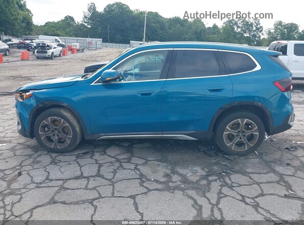 WBX73EF05S5126101 2025 BMW X1 Blue Вид задньої частини салону