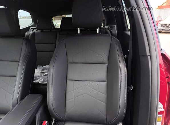 WBX73EF05T5425329 2026 BMW X1 Red Vista de los asientos traseros