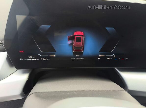 WBX73EF05T5425329 2026 BMW X1 Red Vista del salpicadero