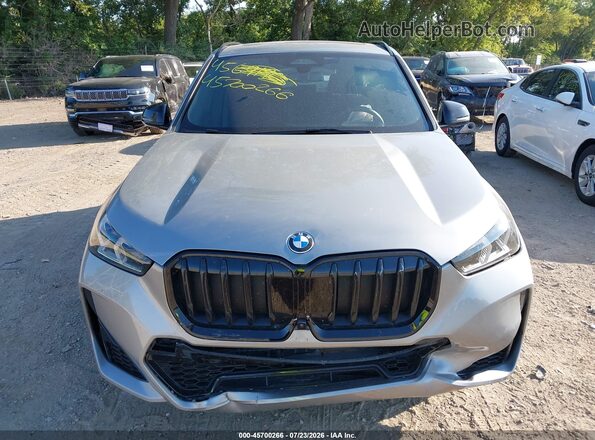 WBX73EF06P5W79072 2023 BMW X1 Silver ხელსაწყოთა პანელის ხედი