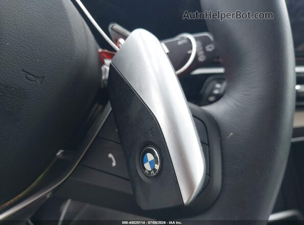 WBX73EF06T5472482 2026 BMW X1 White Вид панелі приладів