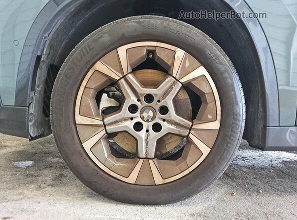 WBX73EF07R5Z36601 2024 BMW X1 Teal Панорамний вид салону 360°